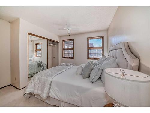 801 10 Avenue Se, High River, AB - Indoor Photo Showing Bedroom
