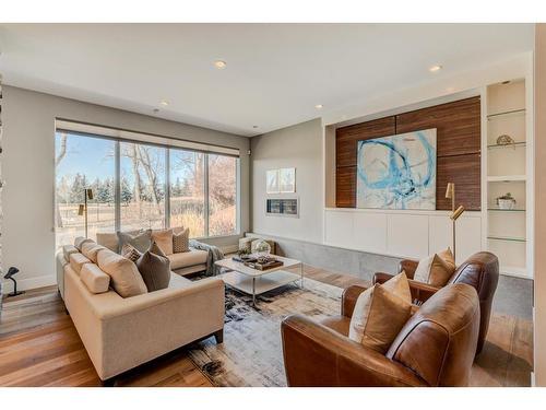1206 26 Street Sw, Calgary, AB - Indoor Photo Showing Living Room