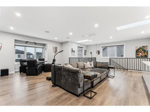 132 Fortress Bay Sw, Calgary, AB - Indoor