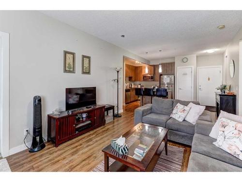 211-12 Sage Hill Terrace Nw, Calgary, AB - Indoor Photo Showing Living Room