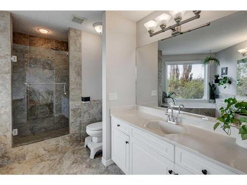 96 Tuscany Hills Circle Nw, Calgary, AB - Indoor Photo Showing Bathroom