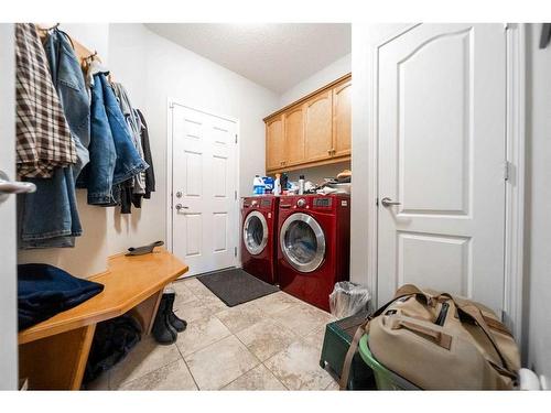 201 Auburn Glen Manor Se, Calgary, AB - Indoor Photo Showing Laundry Room