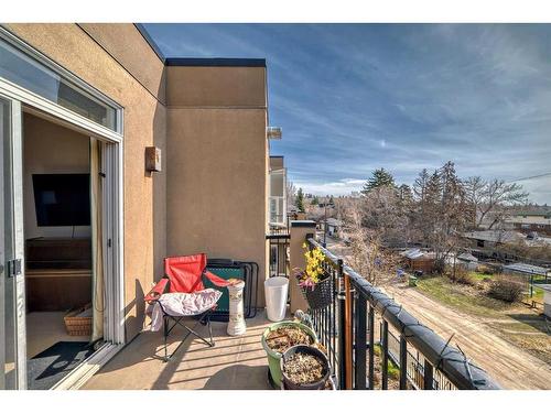 308-518 33 Street Nw, Calgary, AB - Outdoor With Balcony