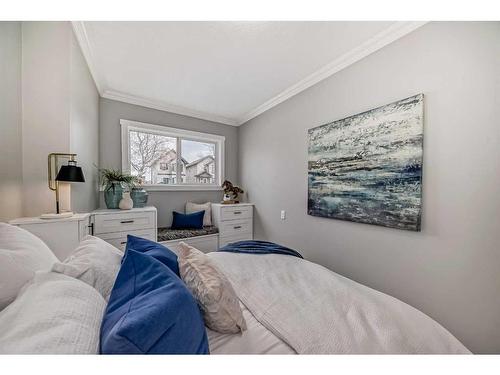 8021 24 Street Se, Calgary, AB - Indoor Photo Showing Bedroom
