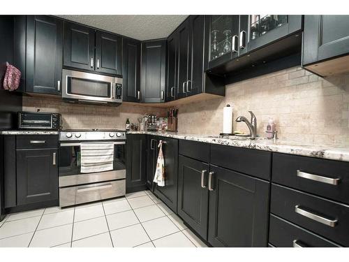 506-1011 12 Avenue Sw, Calgary, AB - Indoor Photo Showing Kitchen