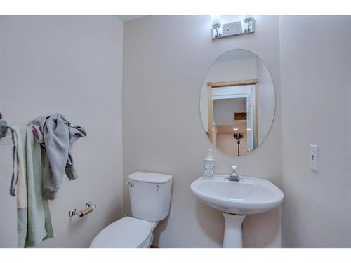 117 Coral Springs Mews Ne, Calgary, AB - Indoor Photo Showing Bathroom