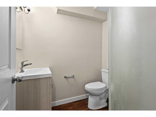 127 Tarington Close Ne, Calgary, AB - Indoor Photo Showing Bathroom