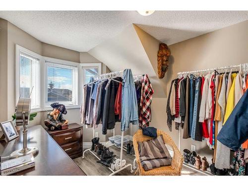 105 Eversyde Point Sw, Calgary, AB - Indoor With Storage