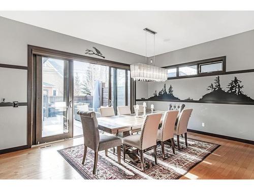 127 35 Street Nw, Calgary, AB - Indoor Photo Showing Dining Room