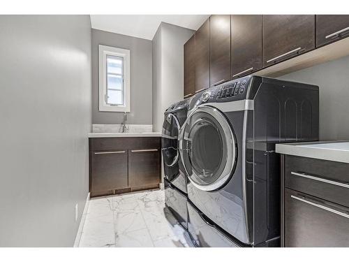 127 35 Street Nw, Calgary, AB - Indoor Photo Showing Laundry Room