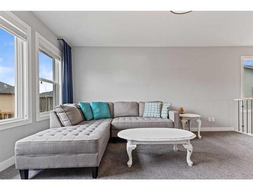 24 Mount Rae Terrace, Okotoks, AB - Indoor Photo Showing Living Room