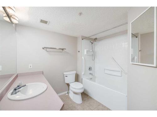 1205-1205 Sienna Park Green Sw, Calgary, AB - Indoor Photo Showing Bathroom