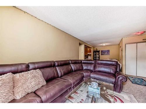 108B-7301 4A Street Sw, Calgary, AB - Indoor Photo Showing Living Room
