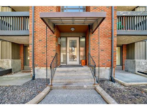 108B-7301 4A Street Sw, Calgary, AB - Outdoor With Exterior