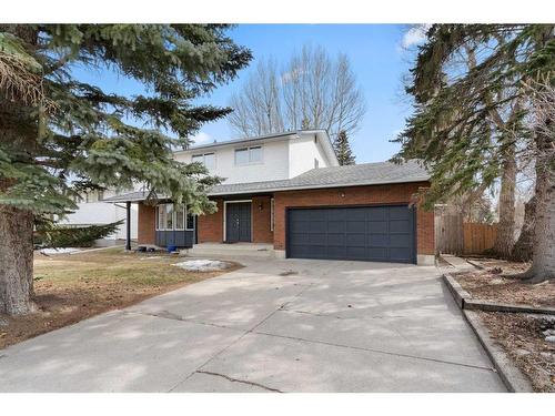 2419 Usher Road Nw, Calgary, AB - Outdoor With Facade