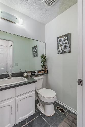 28 Abadan Crescent Ne, Calgary, AB - Indoor Photo Showing Bathroom