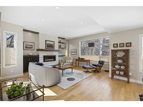 414 Wildwood Drive Sw, Calgary, AB - Indoor Photo Showing Living Room With Fireplace