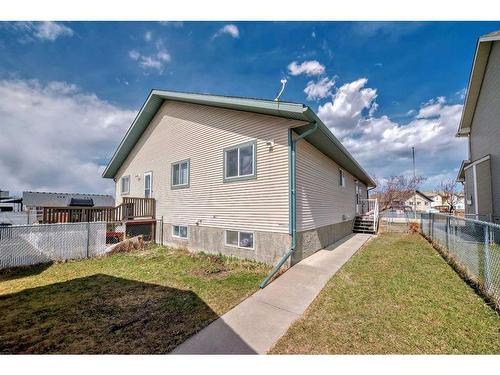 9 Westlake Circle, Strathmore, AB - Outdoor With Exterior