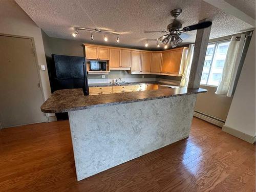 315-340 14 Avenue Sw, Calgary, AB - Indoor Photo Showing Kitchen