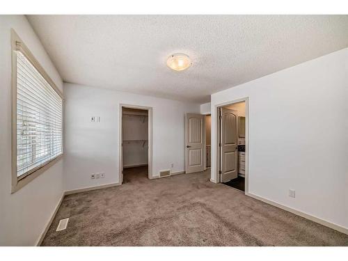 210 Redstone Drive Ne, Calgary, AB - Indoor