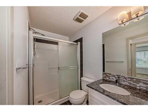 210 Redstone Drive Ne, Calgary, AB - Indoor Photo Showing Bathroom