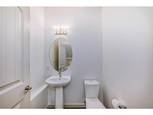 210 Redstone Drive Ne, Calgary, AB - Indoor Photo Showing Bathroom