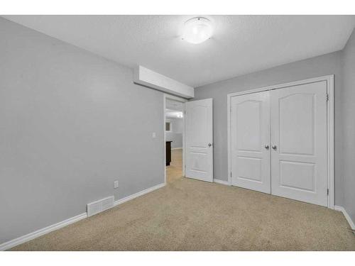 4012 68 Street, Stettler, AB - Indoor Photo Showing Other Room