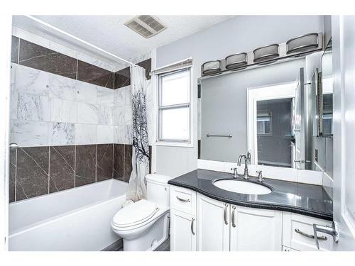 6079 Martingrove Road Ne, Calgary, AB - Indoor Photo Showing Bathroom