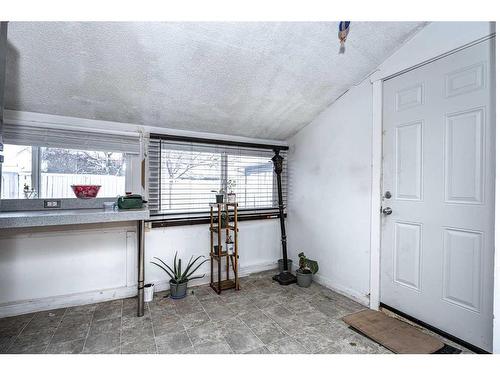 6079 Martingrove Road Ne, Calgary, AB - Indoor Photo Showing Other Room