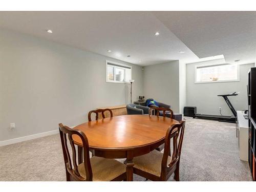 2236 Bowness Road Nw, Calgary, AB - Indoor Photo Showing Dining Room