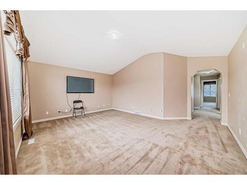 157 Everwoods Close Sw, Calgary, AB - Indoor Photo Showing Other Room