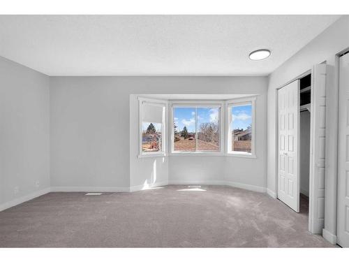 948 Riverbend Drive Se, Calgary, AB - Indoor Photo Showing Other Room