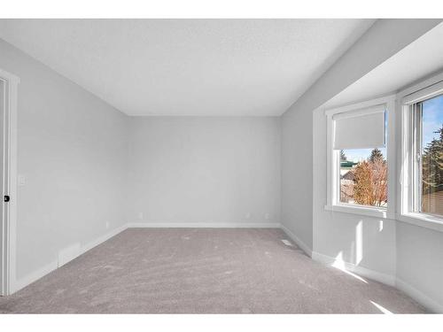 948 Riverbend Drive Se, Calgary, AB - Indoor Photo Showing Other Room