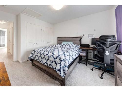 825 Mahogany Boulevard Se, Calgary, AB - Indoor Photo Showing Bedroom