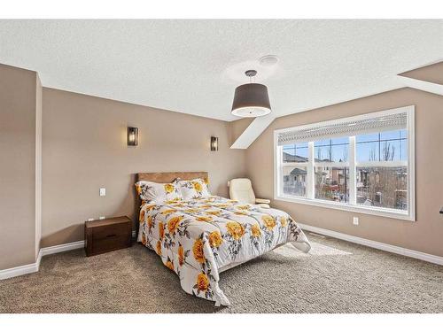 9058 14 Avenue Sw, Calgary, AB - Indoor Photo Showing Bedroom