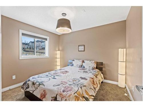 9058 14 Avenue Sw, Calgary, AB - Indoor Photo Showing Bedroom