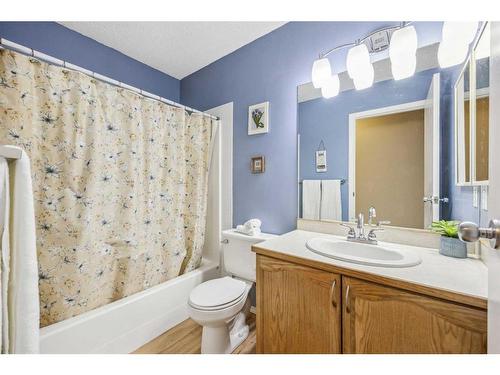 128 Country Hills Way Nw, Calgary, AB - Indoor Photo Showing Bathroom