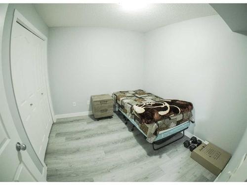 117-7130 80 Avenue Ne, Calgary, AB - Indoor Photo Showing Bedroom