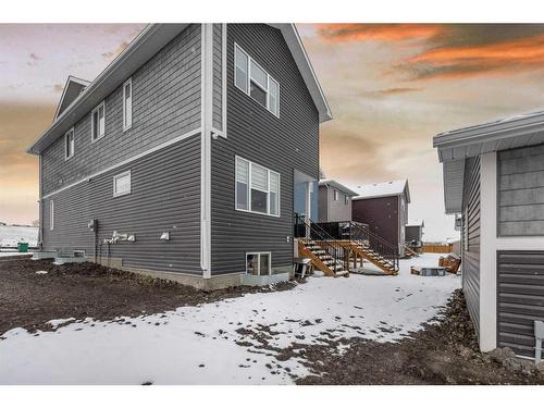 932 Bayview Rise Sw, Airdrie, AB - Outdoor With Exterior