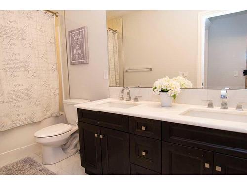 32 Watermark Avenue, Rural Rocky View County, AB - Indoor Photo Showing Bathroom