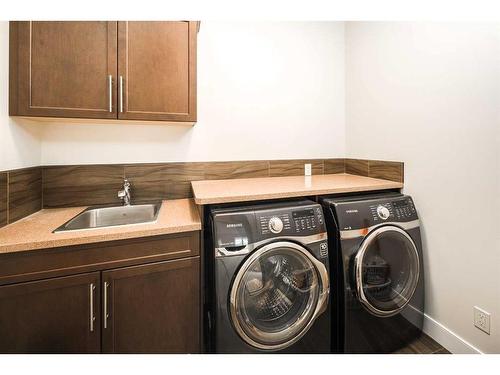 2116 15 Street Sw, Calgary, AB - Indoor Photo Showing Laundry Room