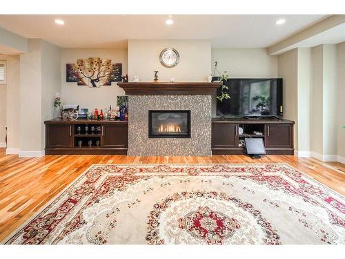 2116 15 Street Sw, Calgary, AB - Indoor Photo Showing Living Room With Fireplace
