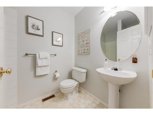 108-1014 14 Avenue Sw, Calgary, AB - Indoor Photo Showing Bathroom
