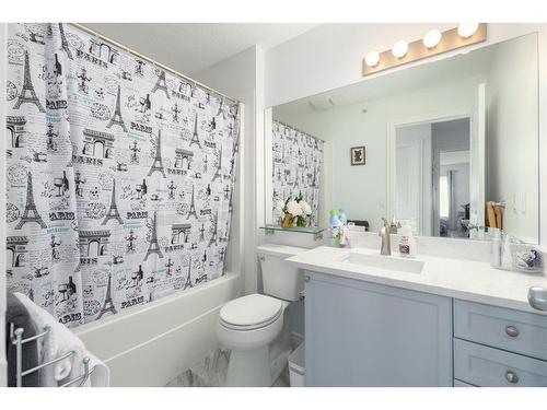 408-128 Centre Avenue, Cochrane, AB - Indoor Photo Showing Bathroom