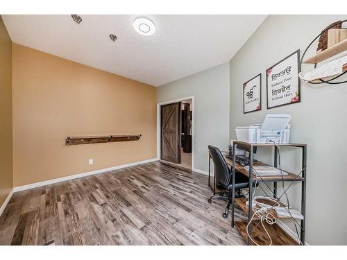 121 Magenta Crescent, Chestermere, AB - Indoor Photo Showing Office