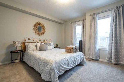 118-19500 37 Street, Calgary, AB - Indoor Photo Showing Bedroom