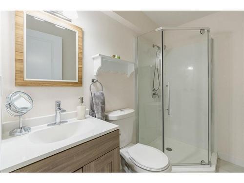 164 Royal Oak Terrace Nw, Calgary, AB - Indoor Photo Showing Bathroom