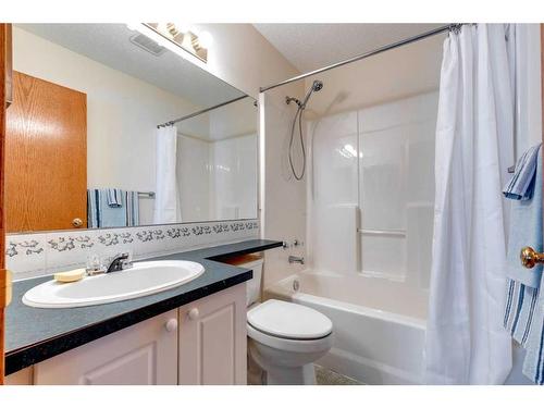 24 Somerset Park Sw, Calgary, AB - Indoor Photo Showing Bathroom