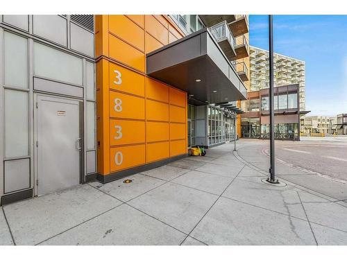 202-3830 Brentwood Road Nw, Calgary, AB - Outdoor With Exterior