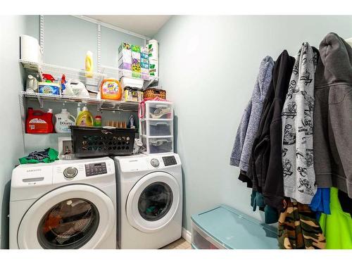 46 Violet Close, Olds, AB - Indoor Photo Showing Laundry Room